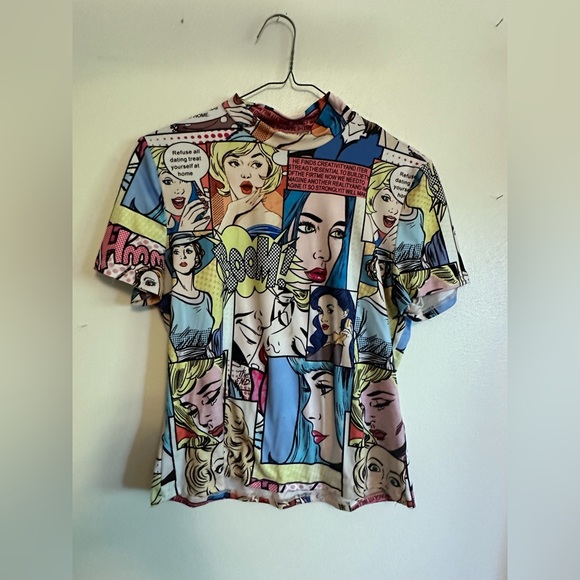 Comic Book Shirt! 💥 - Picture 9 of 11